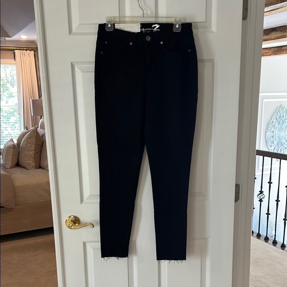 Seven7 Black Skinny Jeans Modern Stretch